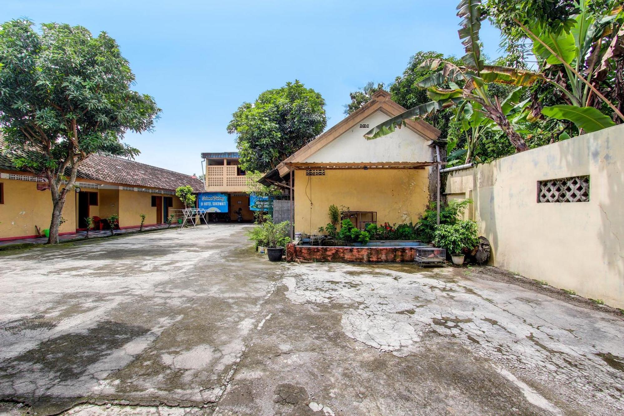 Spot On 92336 Hotel Sukowati Surakarta  Ngoại thất bức ảnh